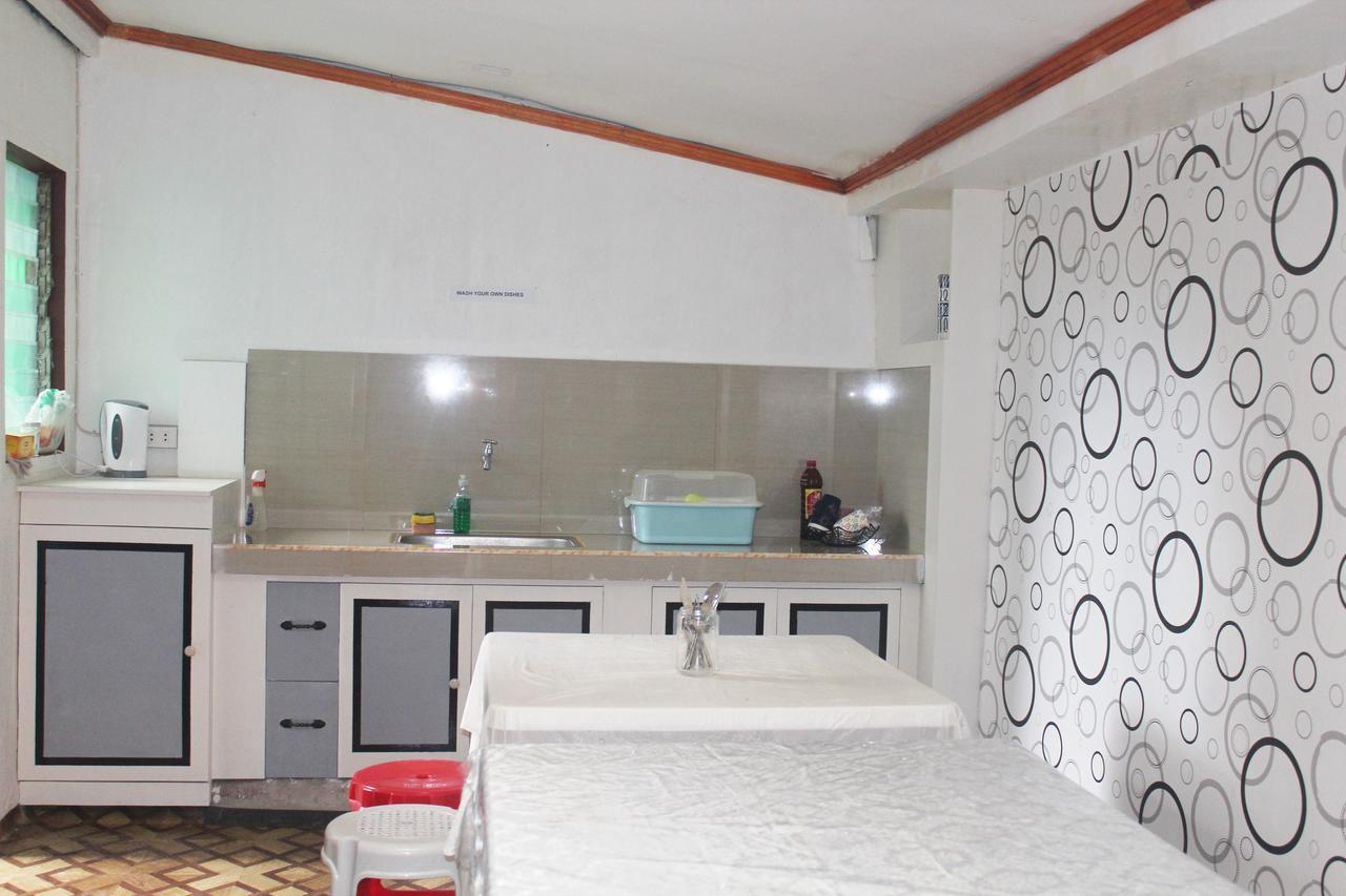 J'S Backpackers Hostel Davao City Eksteriør bilde